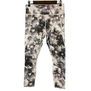 Athleta Run Free Winter Garden Tight Size Medium